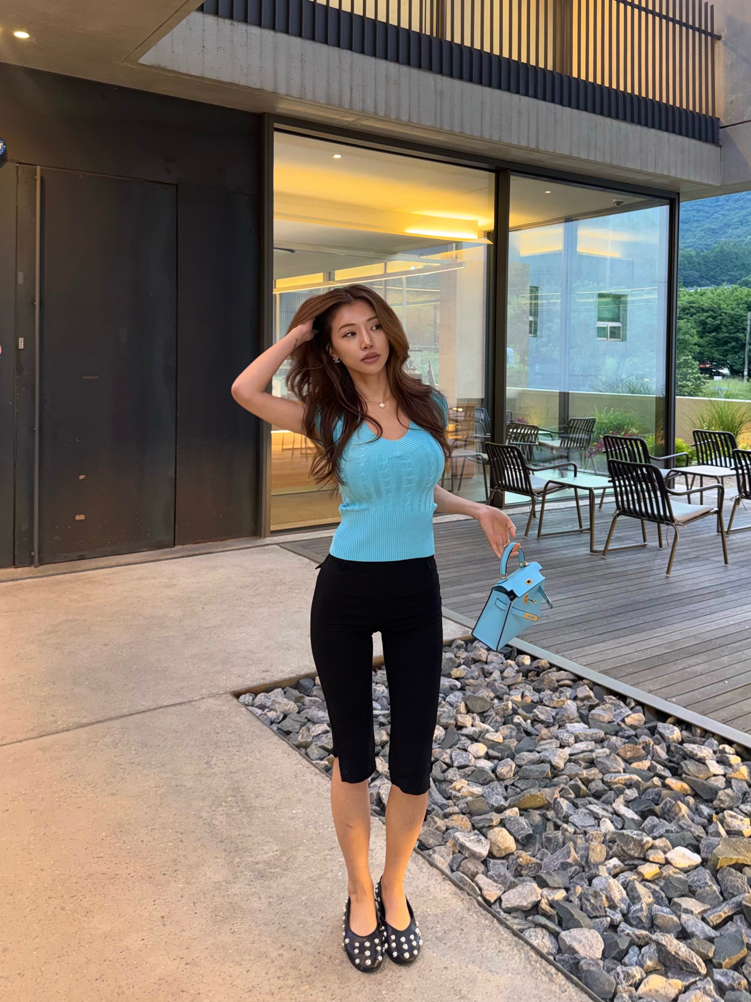 TIMELESS V NECK CABLE KNIT TOP - BLUE ATOLL