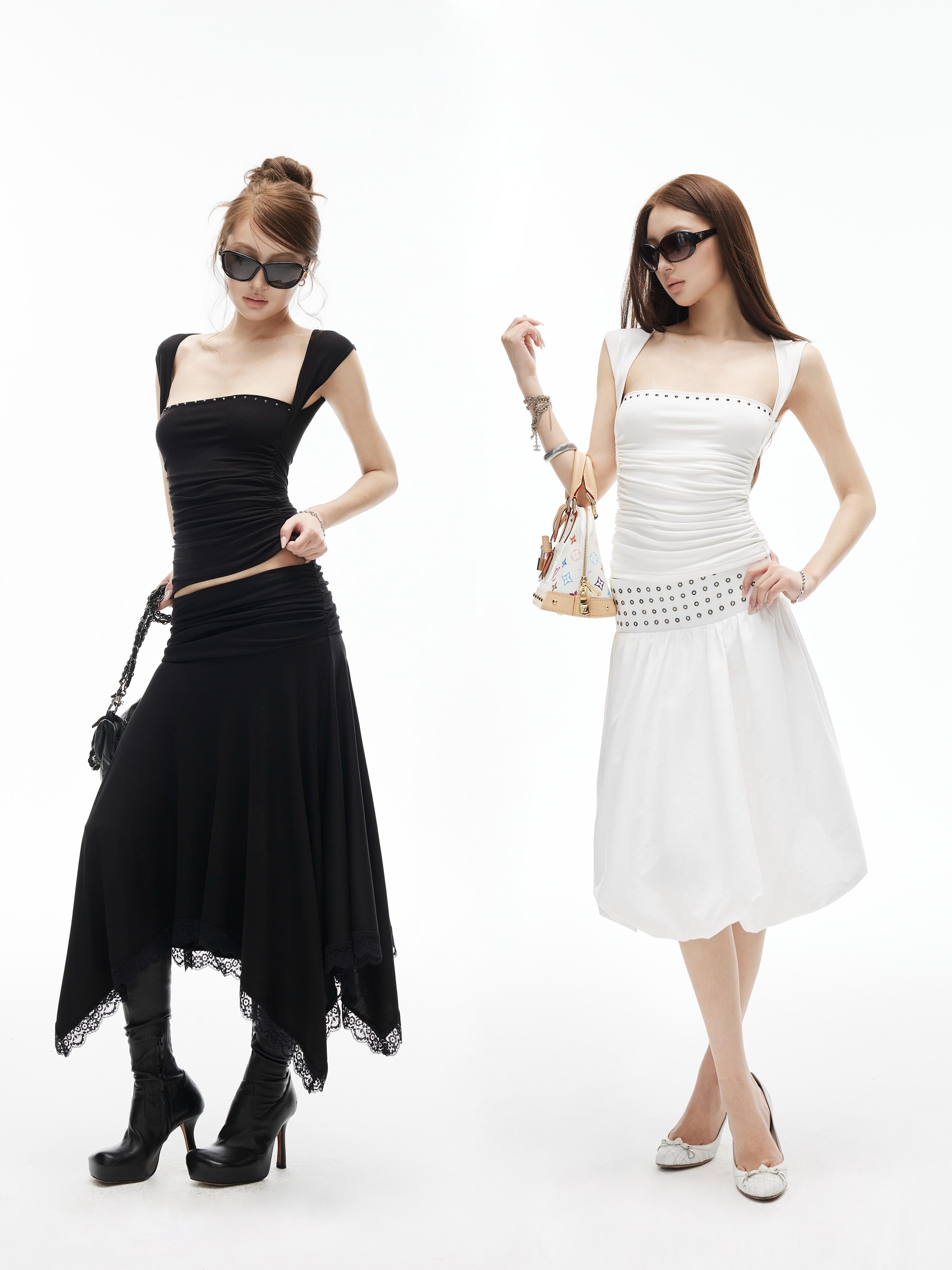 【IAMXIAA】 SILKY LYOCELL STUDDED OFF SHOULDER TOP - WHITE / BLACK