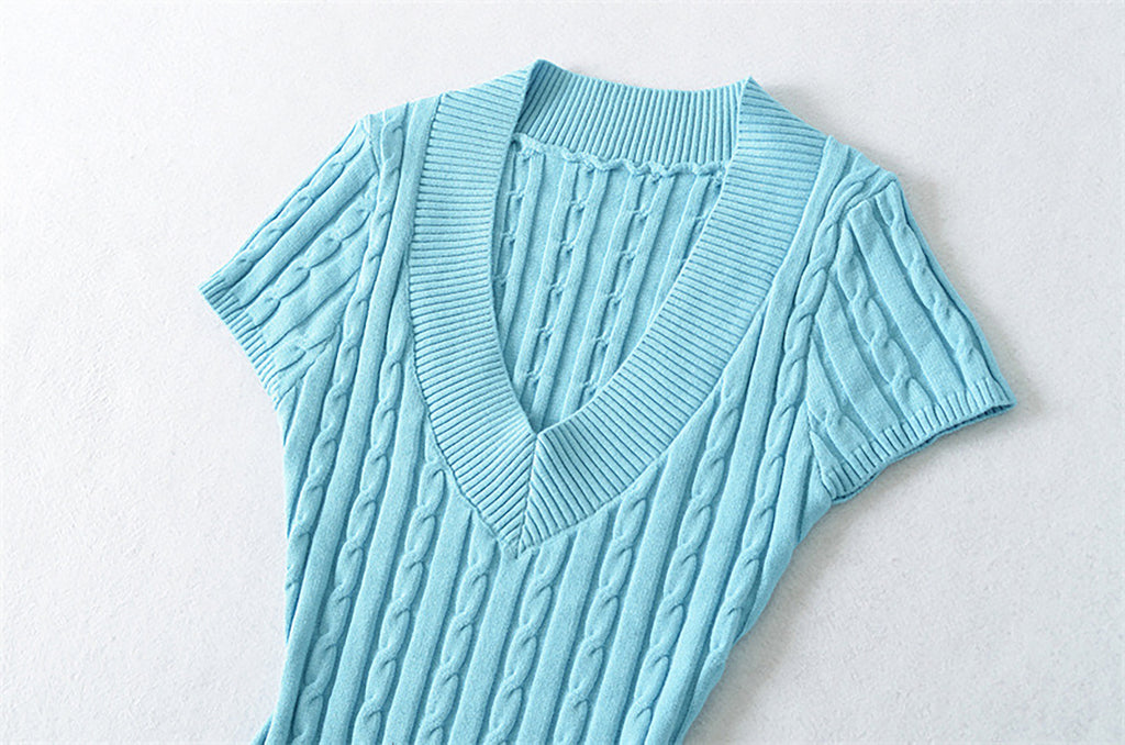 TIMELESS V NECK CABLE KNIT TOP - BLUE ATOLL