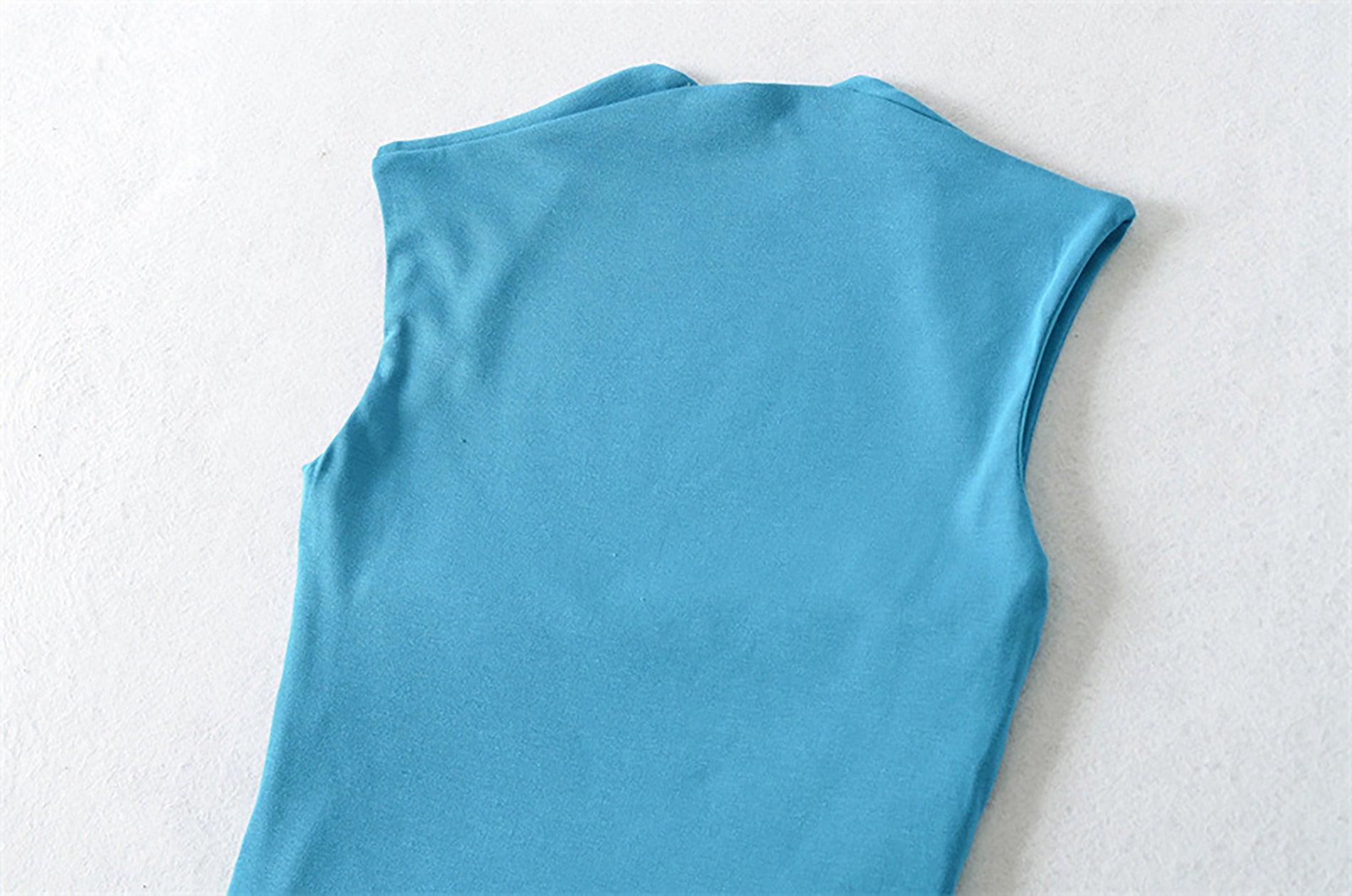 DIA SQUARE NECK SLEEVELESS TOP - TEAL BLUE