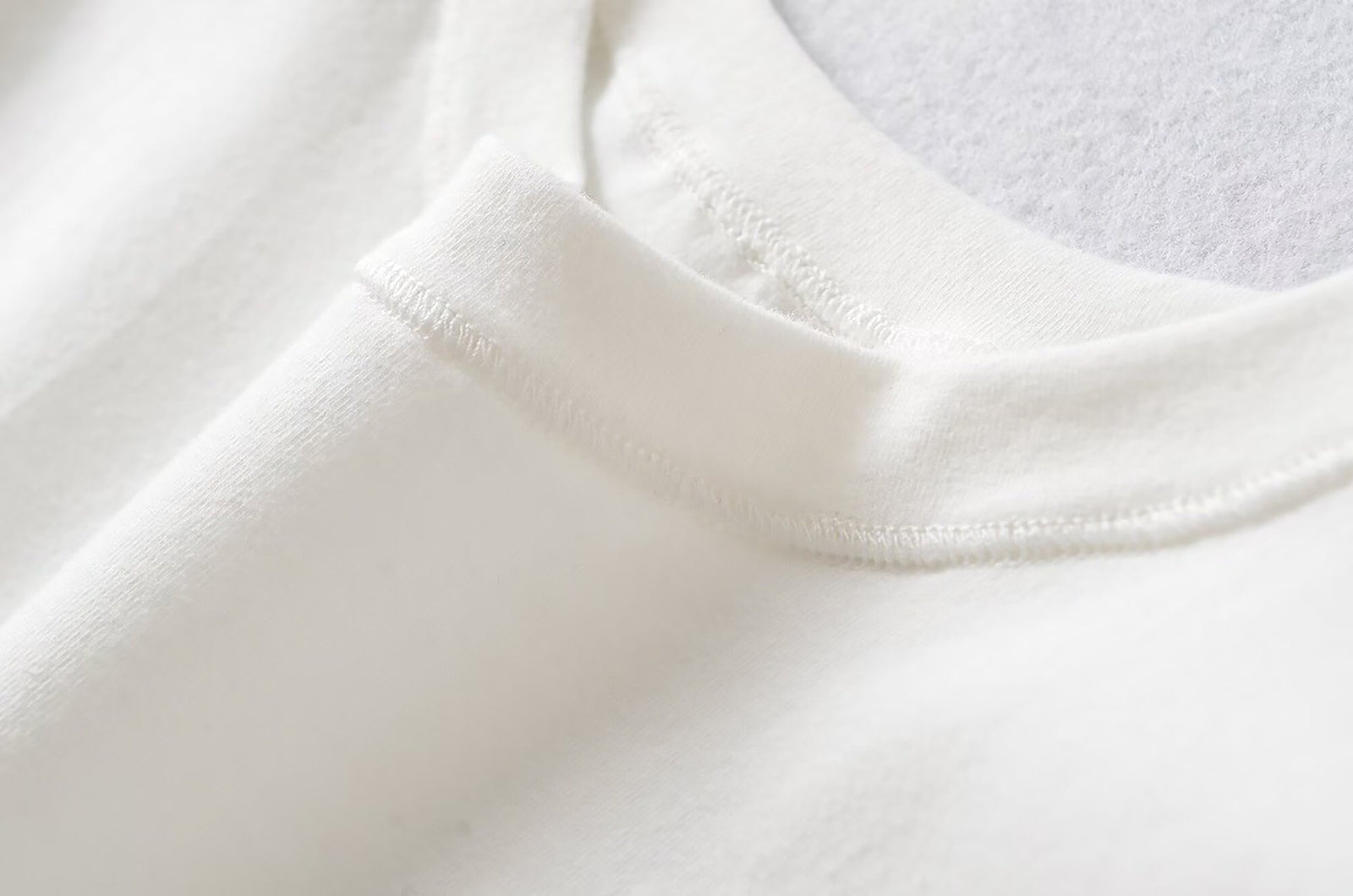 MY EVERYDAY BASIC SHORT SLEEVE TOP - WHITE / BLACK